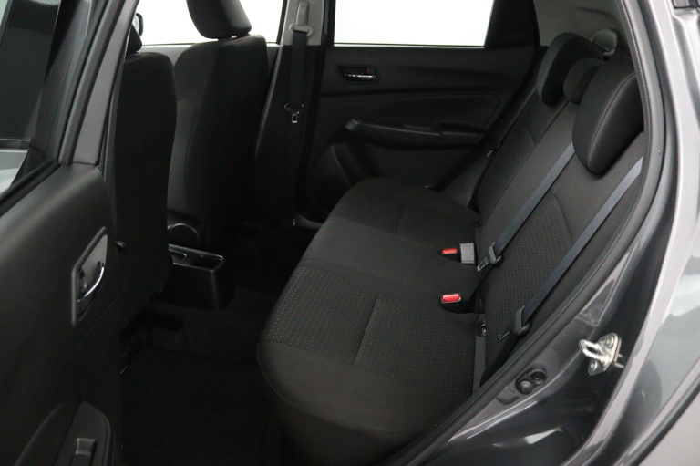 Suzuki Swift - 1.2 Style Smart Hybrid 12