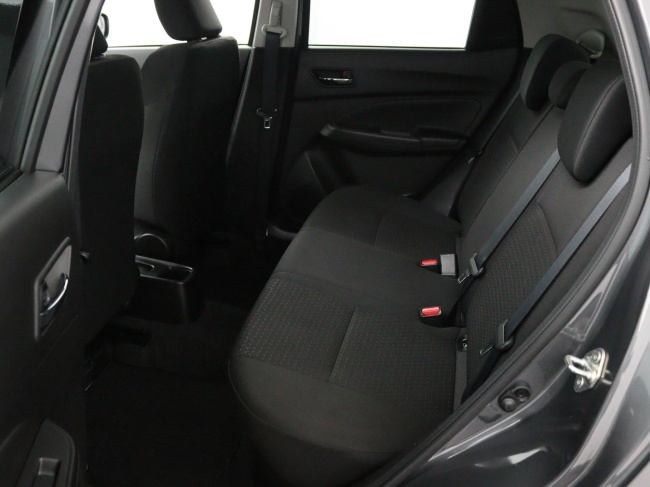 Suzuki Swift - 1.2 Style Smart Hybrid