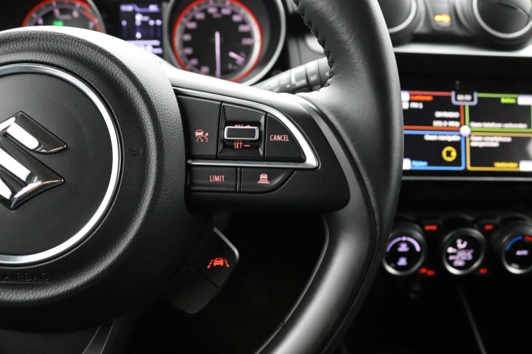 Suzuki Swift - 1.2 Style Smart Hybrid 19