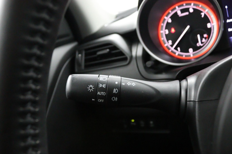 Suzuki Swift - 1.2 Style Smart Hybrid 21