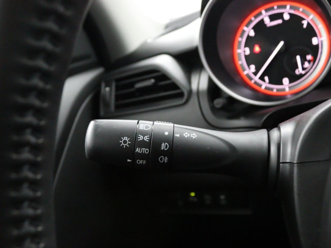 Suzuki Swift - 1.2 Style Smart Hybrid