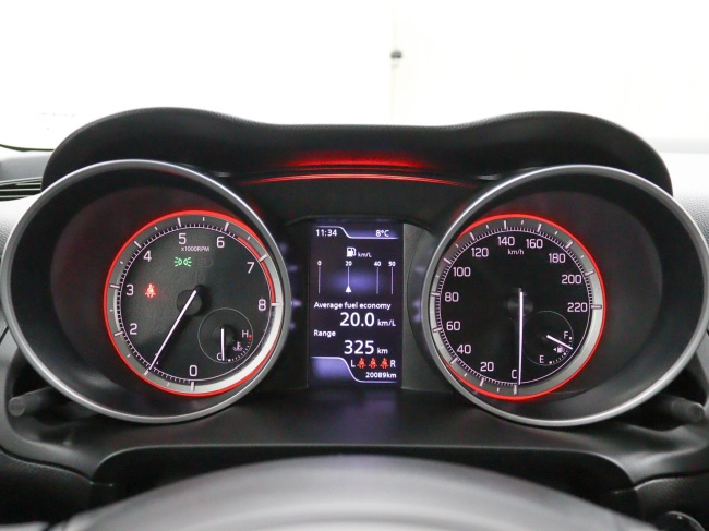 Suzuki Swift - 1.2 Style Smart Hybrid