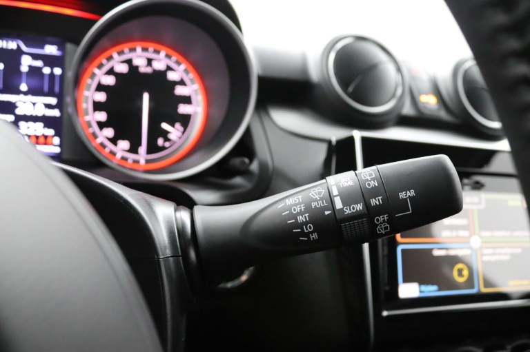 Suzuki Swift - 1.2 Style Smart Hybrid 23