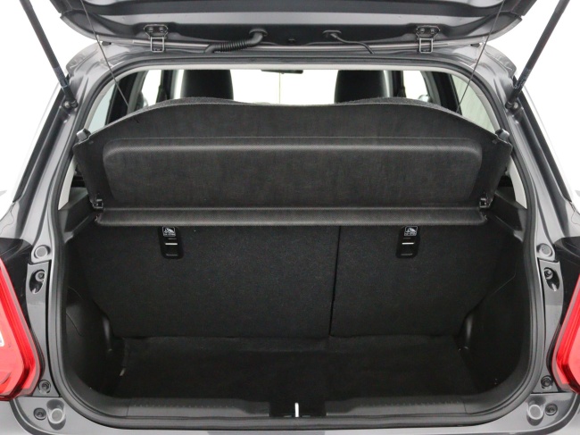 Suzuki Swift - 1.2 Style Smart Hybrid