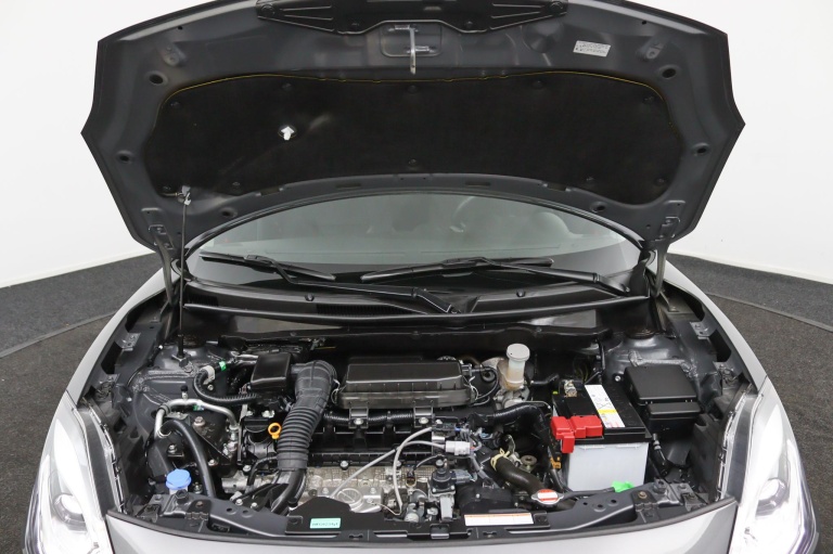 Suzuki Swift - 1.2 Style Smart Hybrid 36