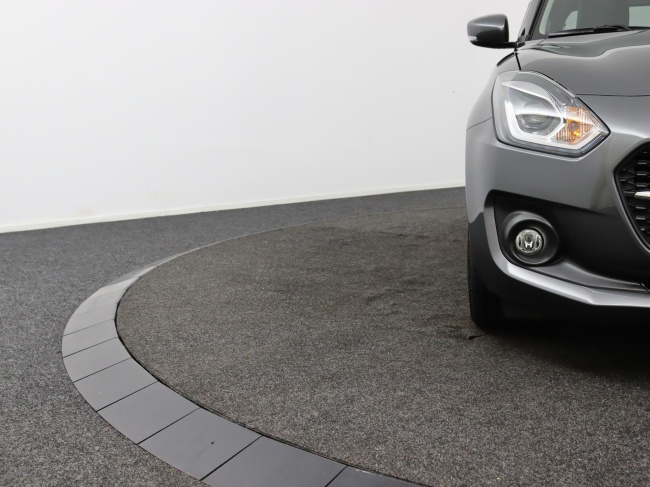 Suzuki Swift - 1.2 Style Smart Hybrid