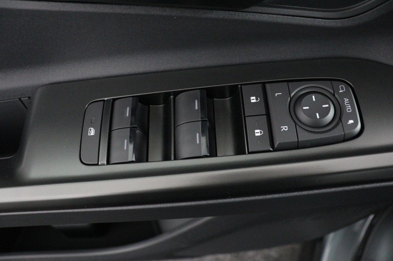 Toyota C-HR+ - Executive AWD 77 kWh 29