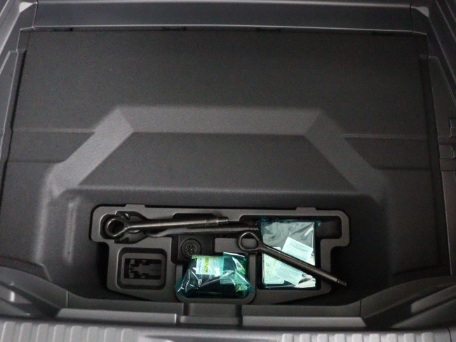 Toyota C-HR+ - Executive AWD 77 kWh