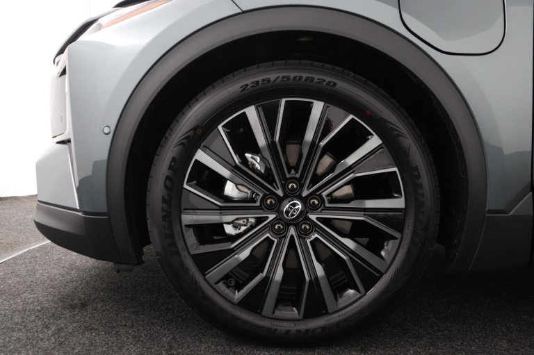 Toyota C-HR+ - Executive AWD 77 kWh 40