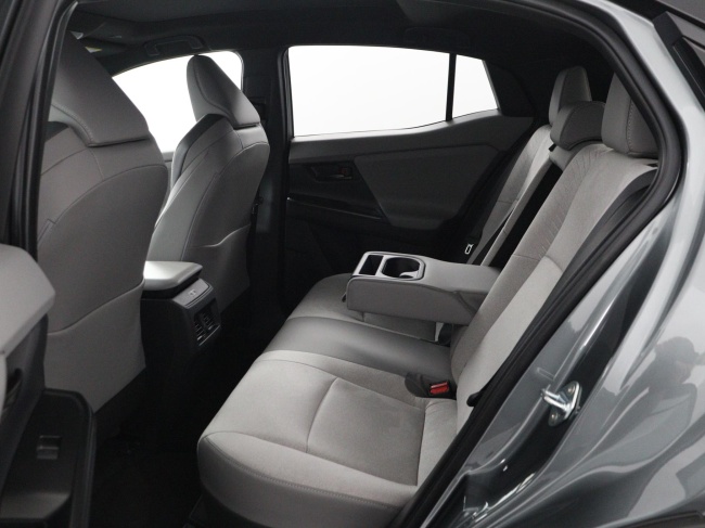 Toyota C-HR+ - Executive AWD 77 kWh