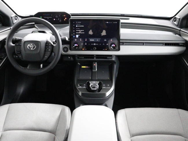 Toyota C-HR+ - Executive AWD 77 kWh