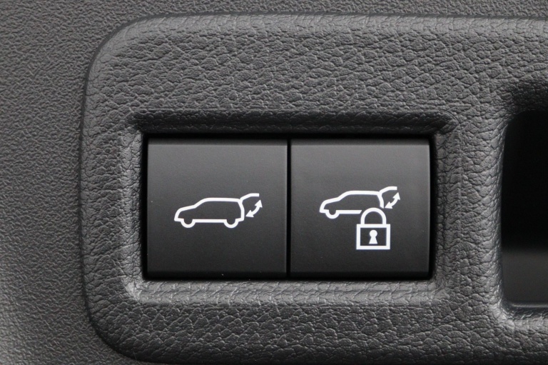 Toyota C-HR+ - Executive AWD 77 kWh 76