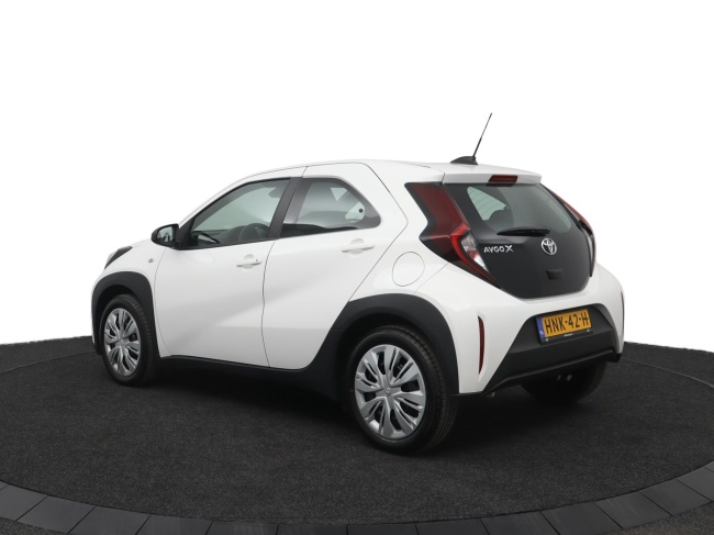 Toyota Aygo X - 1.0 VVT-i MT Play