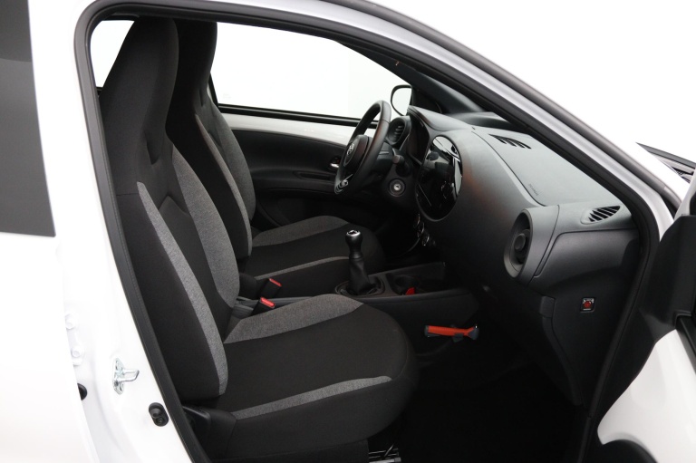 Toyota Aygo X - 1.0 VVT-i MT Play 22