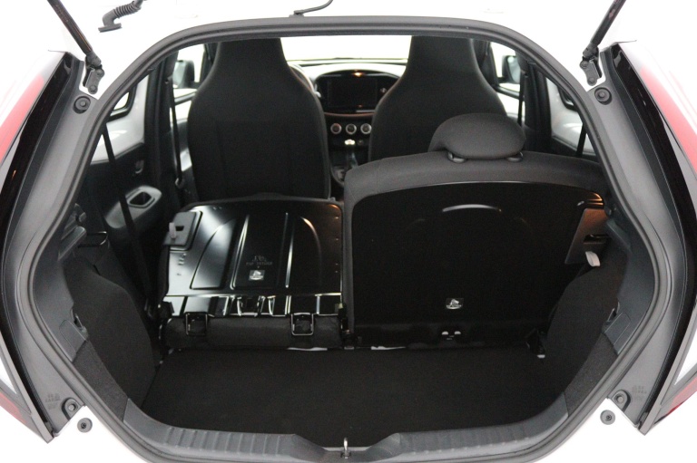 Toyota Aygo X - 1.0 VVT-i MT Play 24