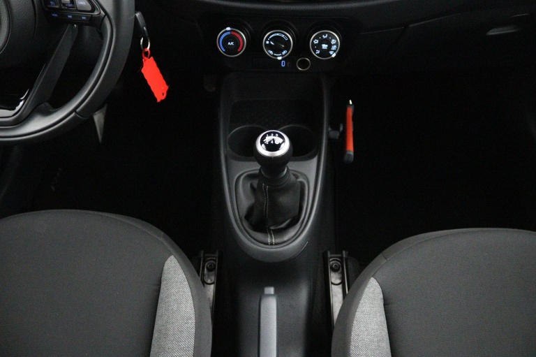 Toyota Aygo X - 1.0 VVT-i MT Play 26