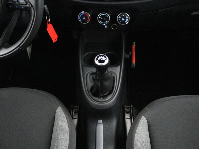 Toyota Aygo X - 1.0 VVT-i MT Play