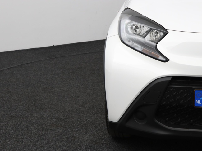 Toyota Aygo X - 1.0 VVT-i MT Play