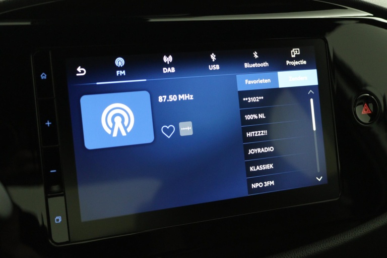 Toyota Aygo X - 1.0 VVT-i MT Play 8