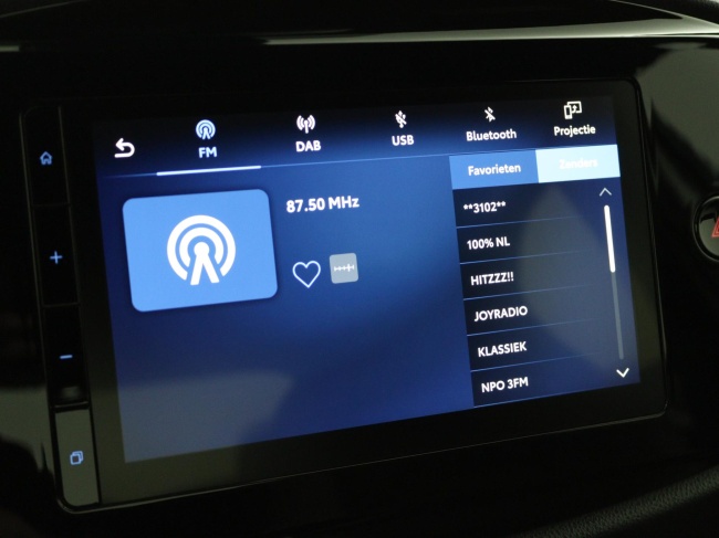 Toyota Aygo X - 1.0 VVT-i MT Play