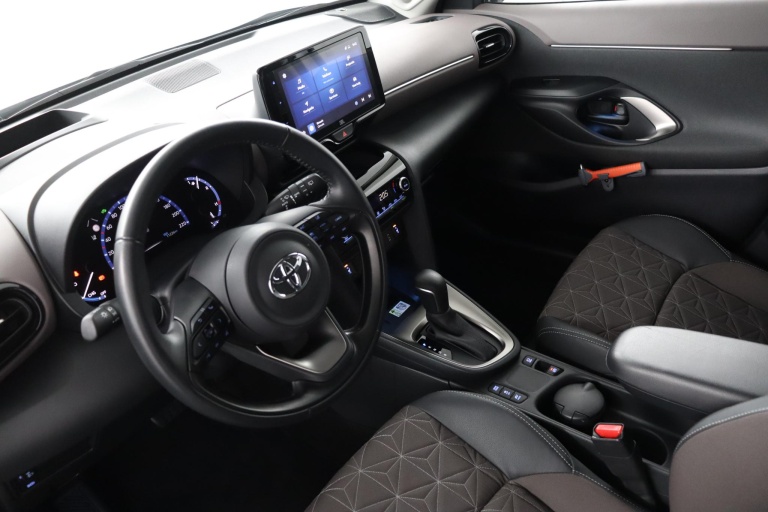 Toyota Yaris Cross - 1.5 Hybrid Executive 48
