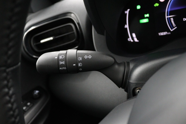 Toyota Yaris Cross - 1.5 Hybrid 115 29