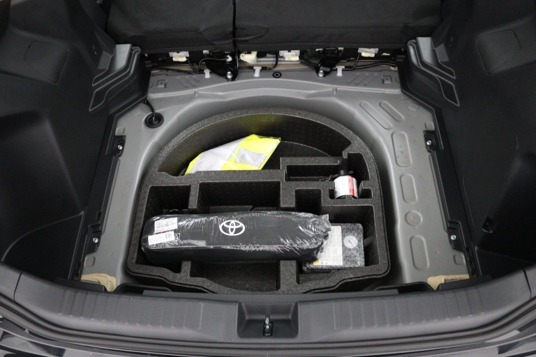 Toyota Yaris Cross - 1.5 Hybrid 115 32