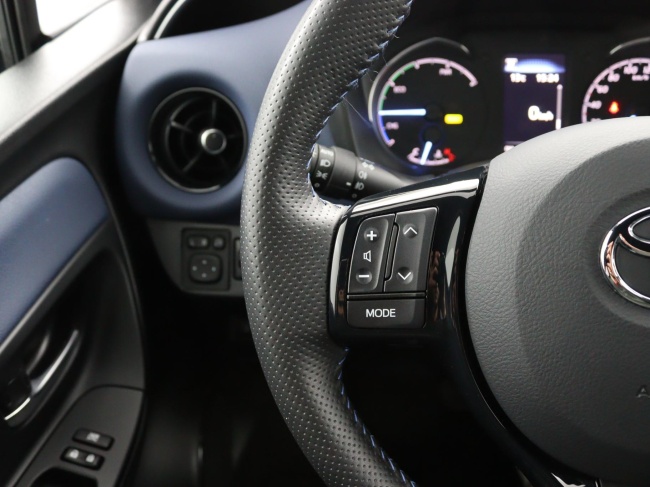 Toyota Yaris - 1.5 Hybrid BI-Tone