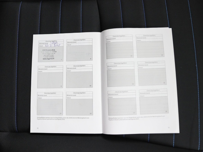 Toyota Yaris - 1.5 Hybrid BI-Tone