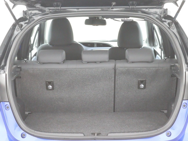 Toyota Yaris - 1.5 Hybrid BI-Tone