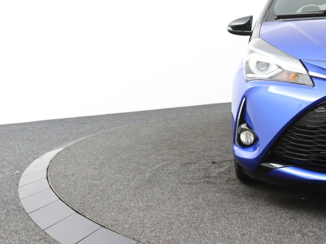 Toyota Yaris - 1.5 Hybrid BI-Tone