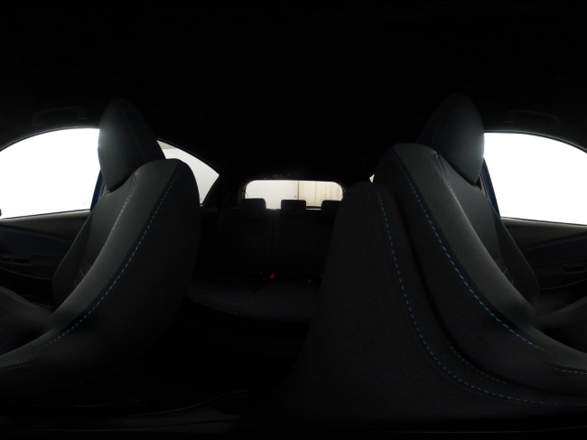 Toyota Yaris - 1.5 Hybrid BI-Tone