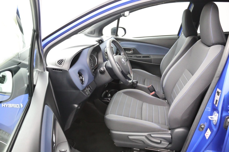 Toyota Yaris - 1.5 Hybrid BI-Tone 9