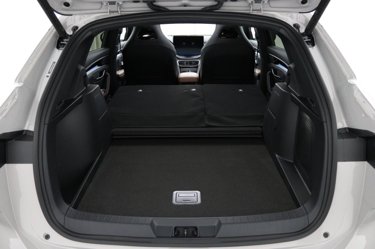 BYD SEAL U - 1.5 DM-i FWD Comfort 22