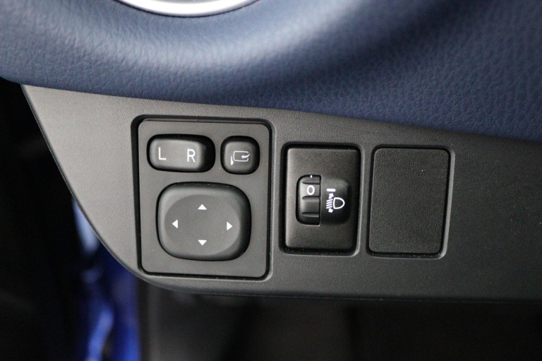 Toyota Yaris - 1.5 Hybrid Bi-Tone 35