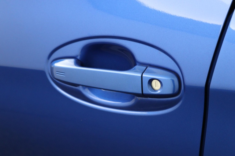 Toyota Yaris - 1.5 Hybrid Bi-Tone 41