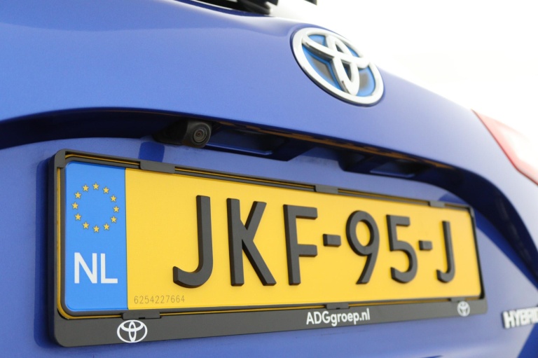 Toyota Yaris - 1.5 Hybrid Bi-Tone 42