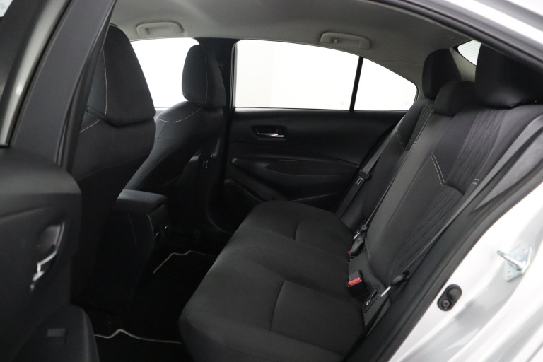 Toyota Corolla - 1.8 Hybrid Dynamic 18