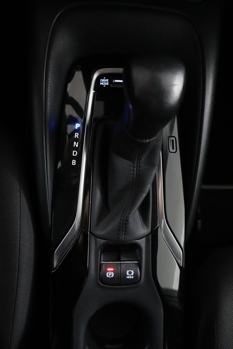 Toyota Corolla - 1.8 Hybrid Dynamic 24