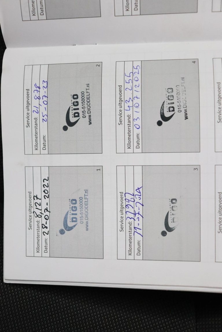 Toyota Corolla - 1.8 Hybrid Dynamic 36