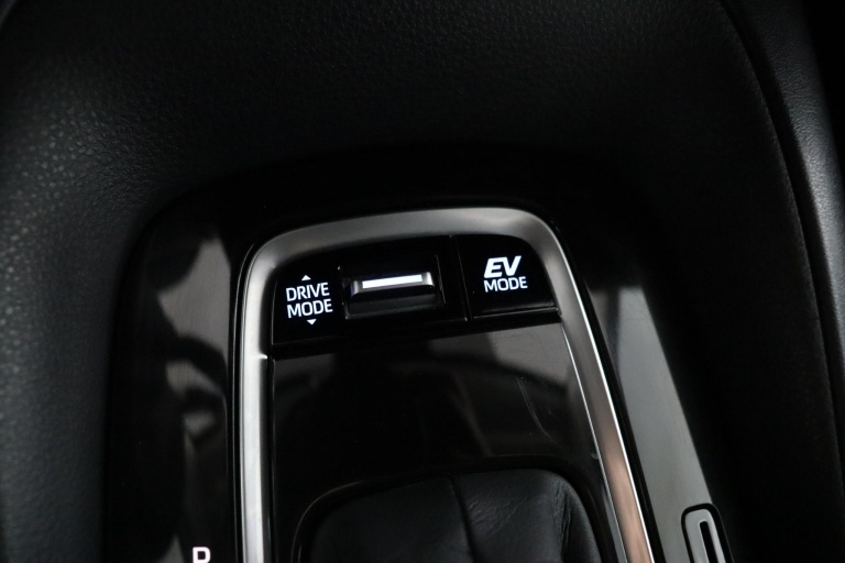 Toyota Corolla - 1.8 Hybrid Dynamic 41