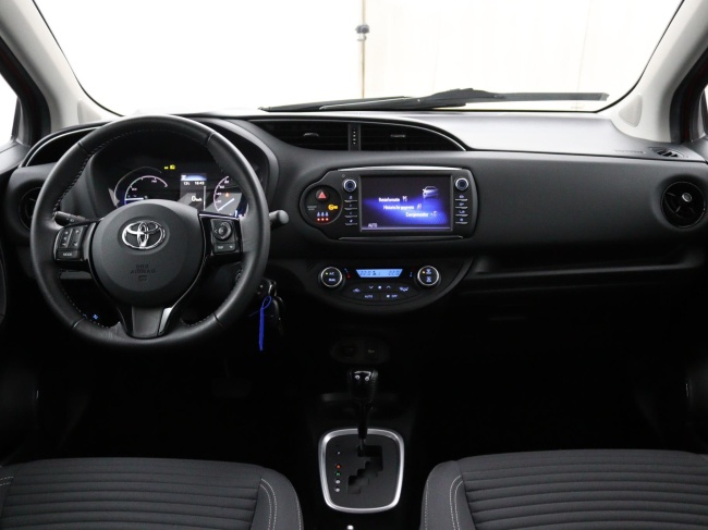 Toyota Yaris - 1.5 Hybrid Design Sport