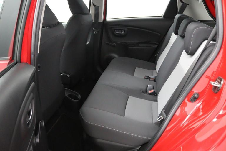 Toyota Yaris - 1.5 Hybrid Design Sport 12