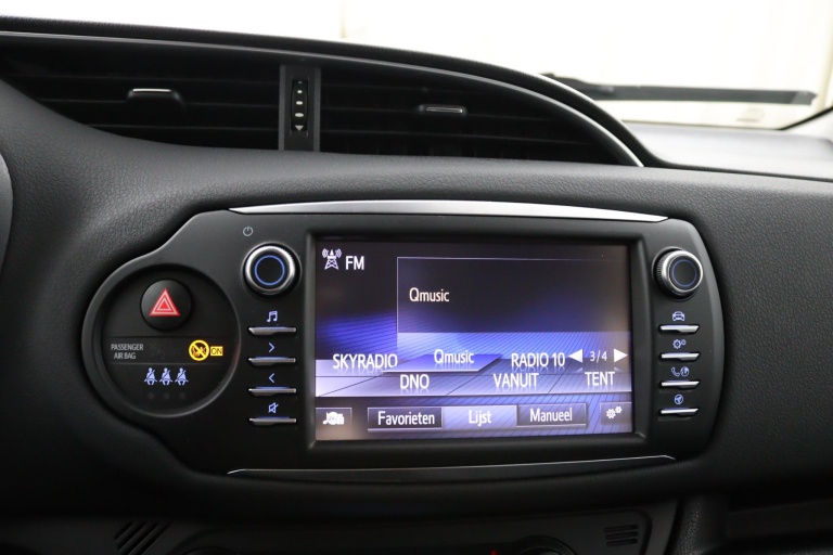 Toyota Yaris - 1.5 Hybrid Design Sport 13