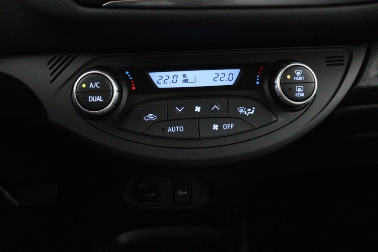 Toyota Yaris - 1.5 Hybrid Design Sport 16