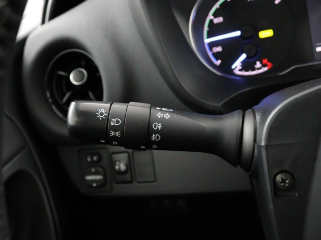 Toyota Yaris - 1.5 Hybrid Design Sport