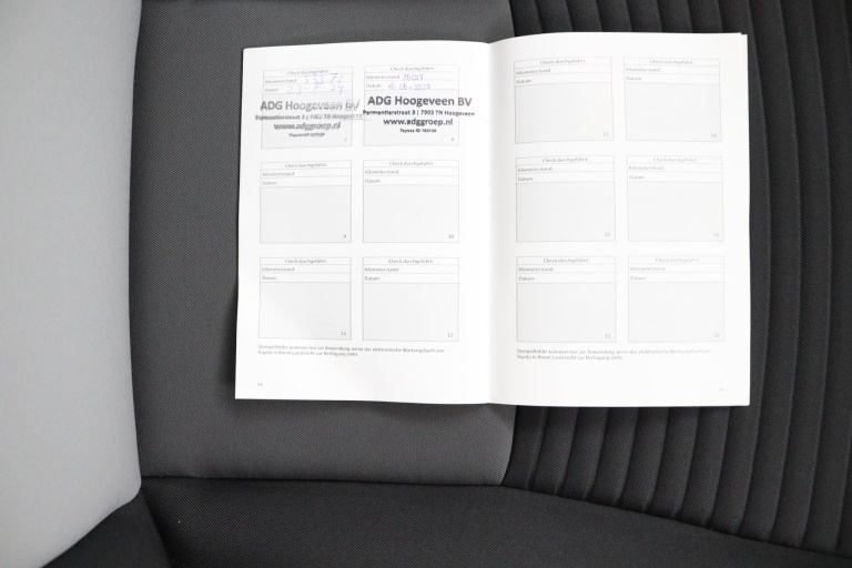 Toyota Yaris - 1.5 Hybrid Design Sport 24