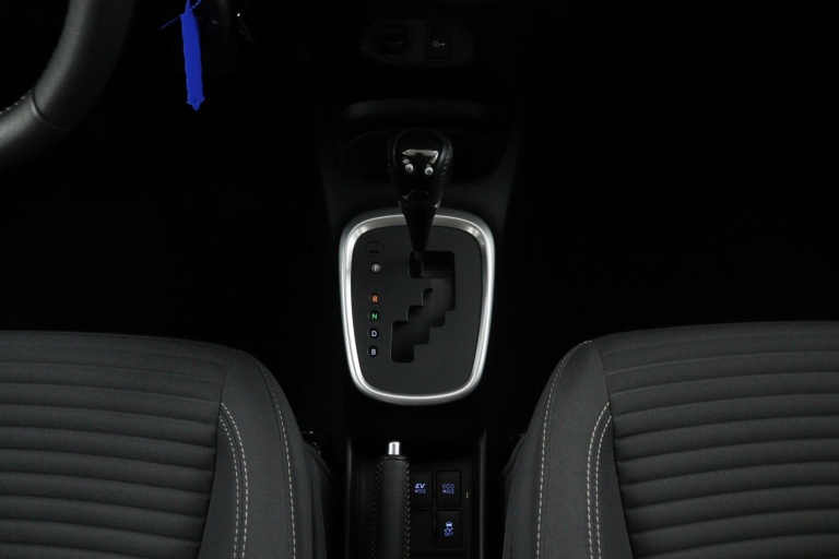 Toyota Yaris - 1.5 Hybrid Design Sport 25