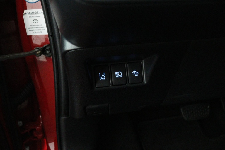 Toyota Yaris - 1.5 Hybrid Design Sport 27