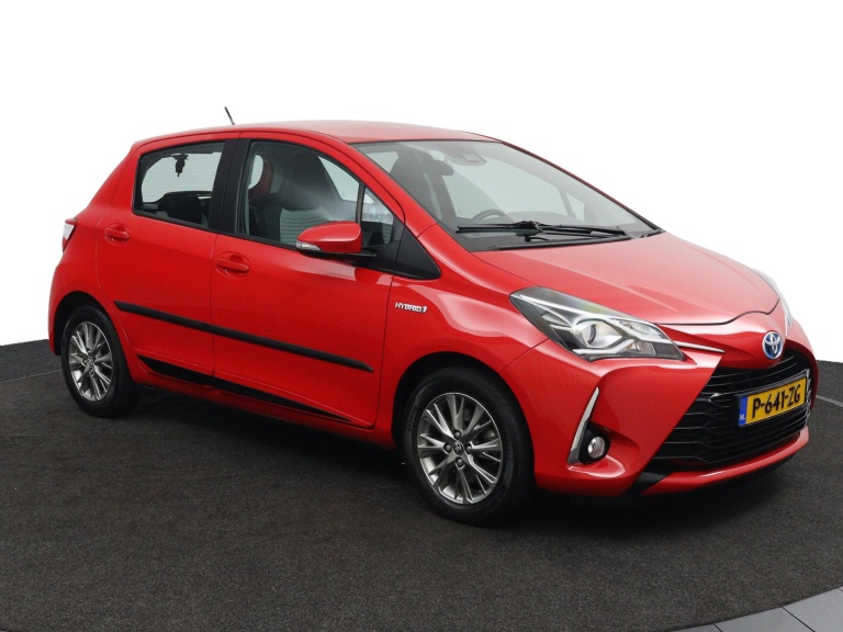 Toyota Yaris - 1.5 Hybrid Design Sport 3